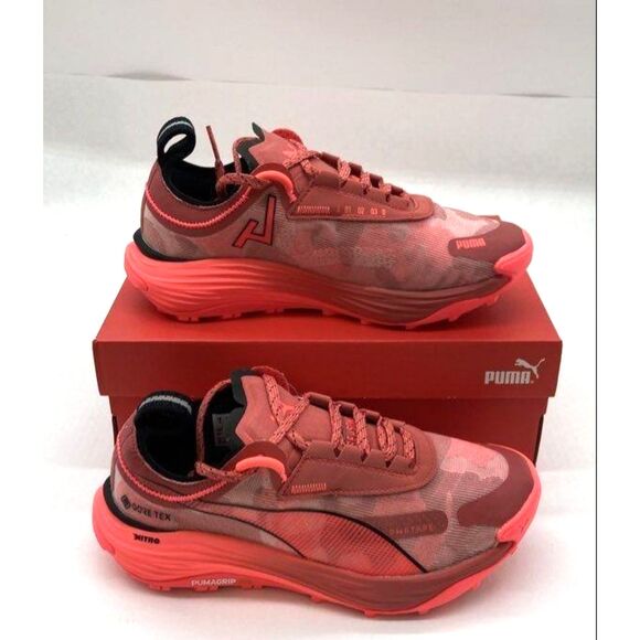 Women's Puma Voyage Nitro 3 GTX Astro Red Running Shoes Size 6.5 - Picture 3 of 6